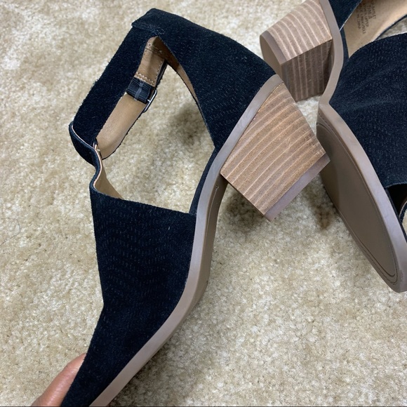 NWOB Luck Brand PeepToe Black Baxley Bootie 7.5 - Picture 7 of 8